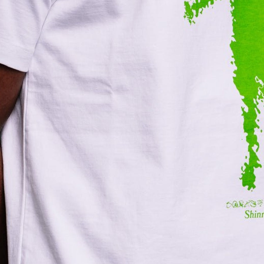 [04]-STUDIOS shinrin-yoku-tee: close-up from original product image showing surface and artwork
